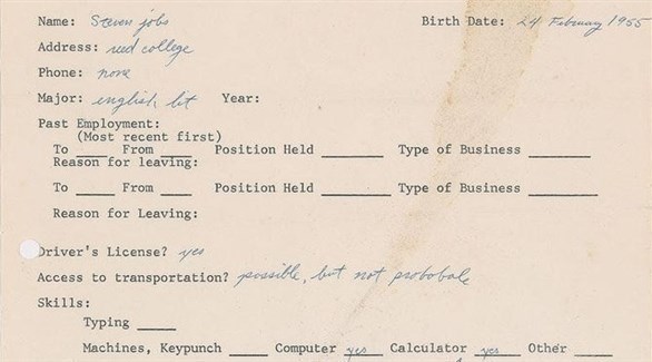 بيع طلب وظيفة كتبه ستيف جوبز مقابل 174 ألف دولار