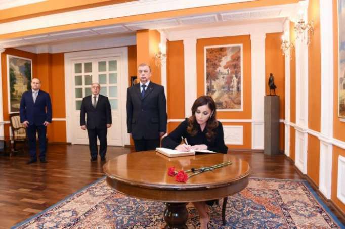 First Vice-President Mehriban Aliyeva visited Russian Embassy in Azerbaijan