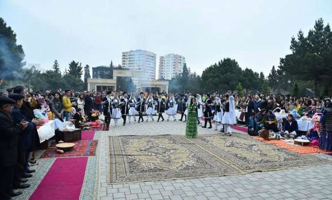 Sumqayıt Universitetində Novruz bayramı keçirilib