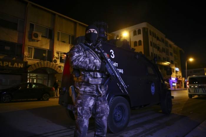 الأمن التركي يوقف 11 مشتبهاً به في عملية أمنية بأنقرة