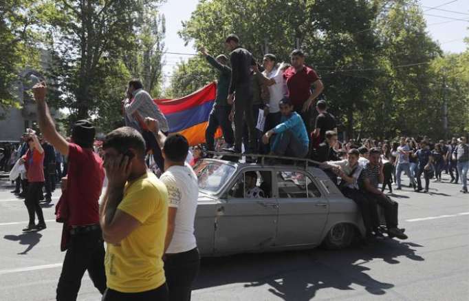 Kremlin comments on political situation in Armenia