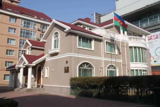 Azerbaijani citizens start voting at Embassy in Beijing