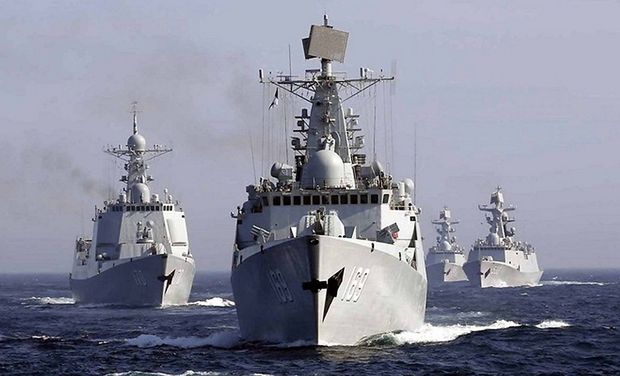 Mittelmeer: Medien sprechen von Russland-Manöver über französischer Fregatte