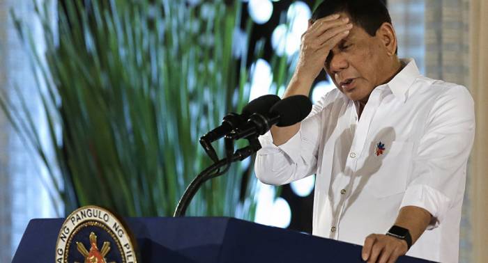 Duterte amenaza con un arresto a la jefa de la CPI si llega a Filipinas