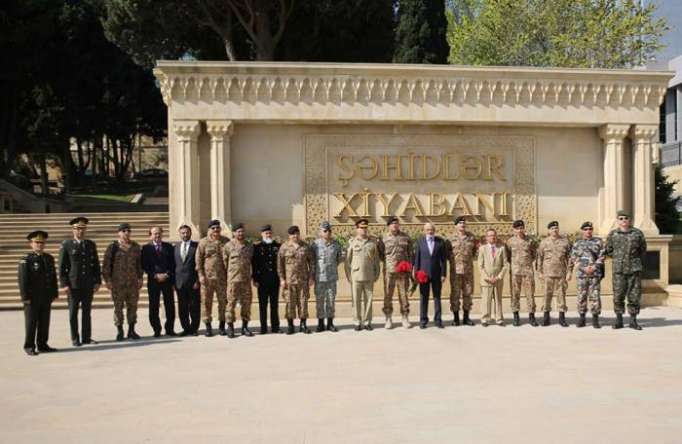 Delegation der Pakistanischen Nationalen Verteidigungsuniversität ist zu Besuch in Aserbaidschan