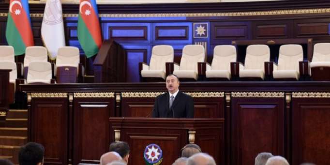 Ilham Aliyev: "El desarrollo democrático en Azerbaiyán ha sido muy rápido en los últimos 15 años"