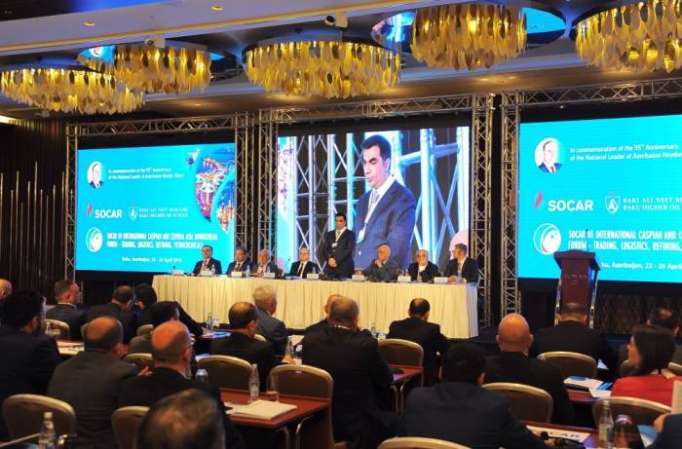 Bakou accueille un forum international