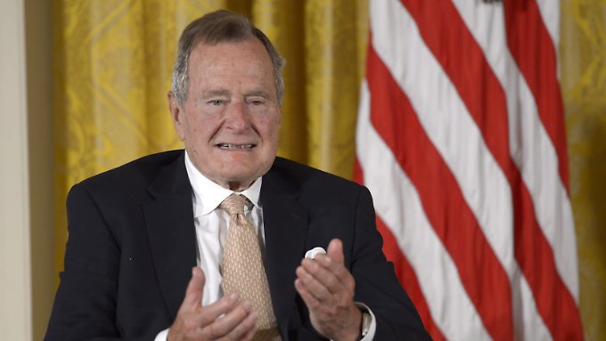 George H. W. Bush muss ins Krankenhaus