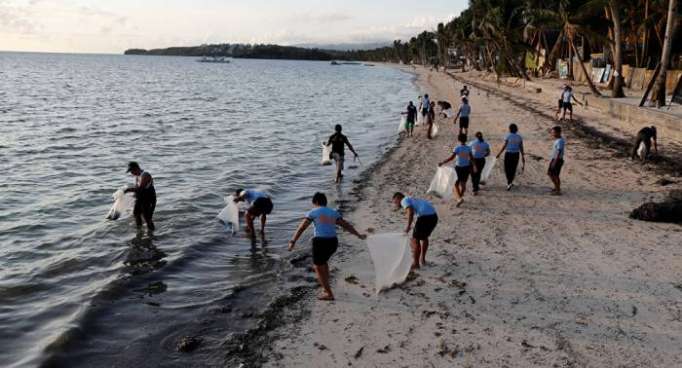 Filipinas cierra la isla de Boracay al turismo por seis meses para limpieza