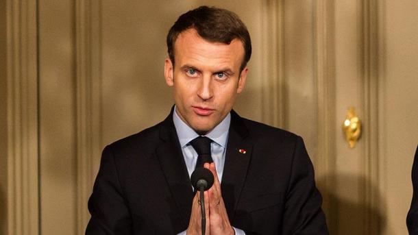 Macron wirbt für Verbleib in Atomabkommen und warnt vor Krieg