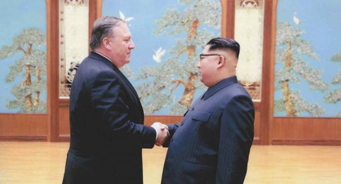 Weißes Haus veröffentlicht Fotos von Pompeo-Kim-Treffen