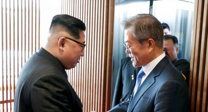 Nach Gipfel: Staatschefs Nord- und Südkoreas unterzeichnen gemeinsame Deklaration