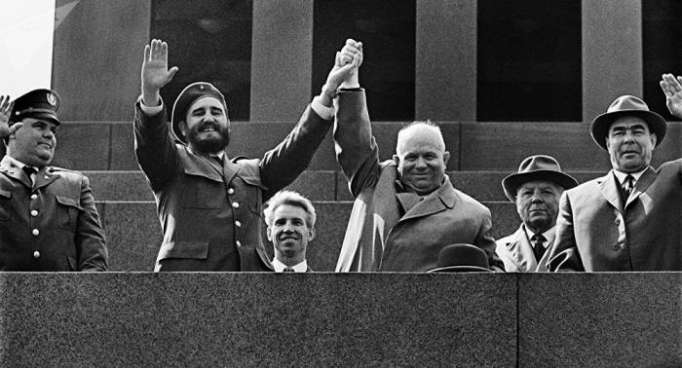 Zigarren für Holzfäller: Fidels erste Sowjet-Reise und ihre spektakulären Stationen