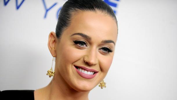 Katy Perry legt Ex Orlando Bloom die Hand aufs Knie