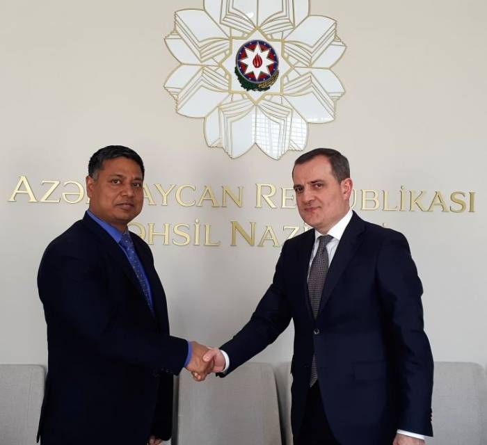 Azerbaijan, India discuss cooperation in education