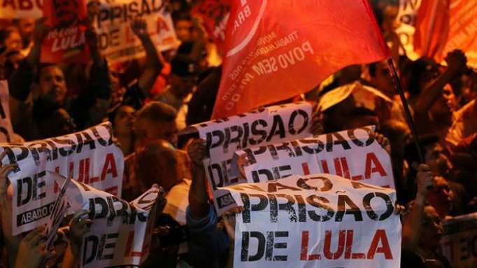 Partidarios de Lula salen a las calles para apoyar al expresidente