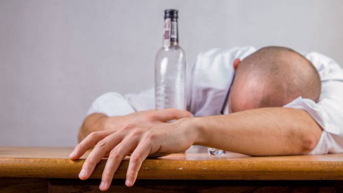 Genetistas descubren una nueva causa del alcoholismo