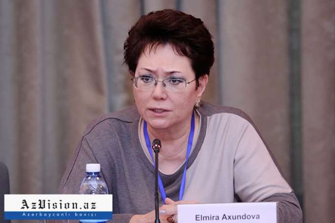    Elmira Axundova təltif edildi   