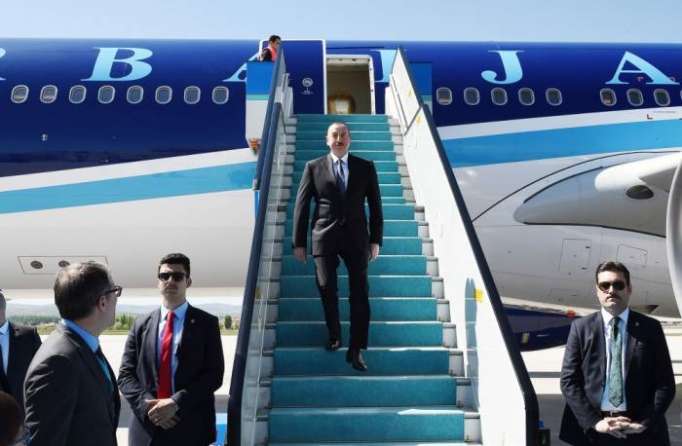 Ilham Aliyev se encuentra de visita oficial en Turquía