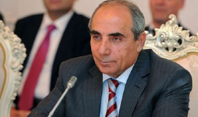 Azerbaijan’s first deputy PM votes in presidential elections