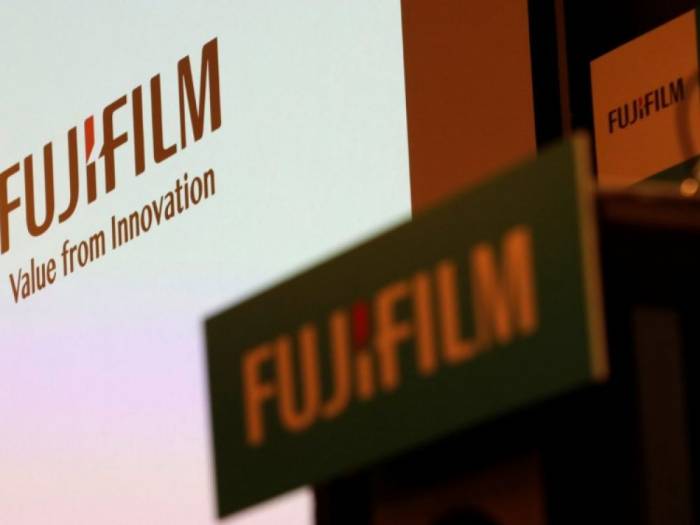 Fujifilm dit avoir repris les discussions de fusion avec Xerox