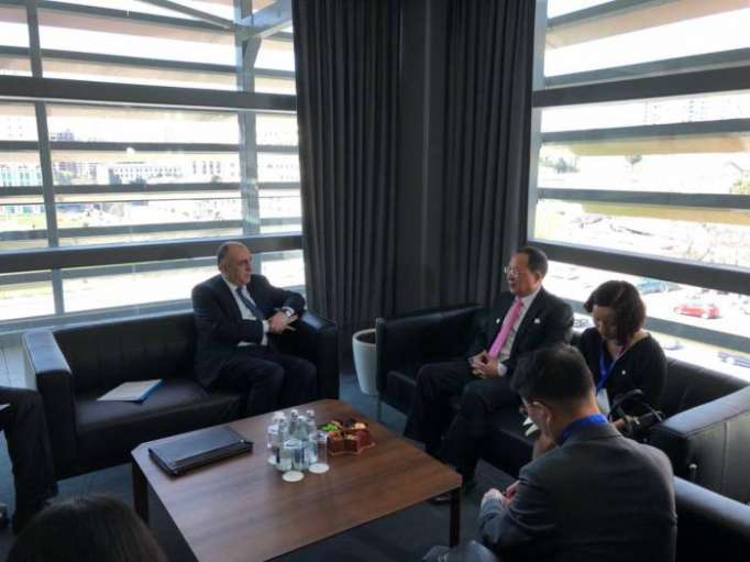 Azerbaijani FM meets N. Korean counterpart