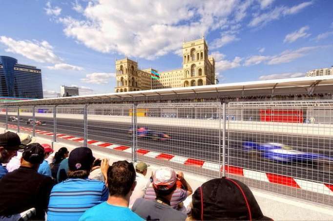 F1 first practice session kicks off in Baku