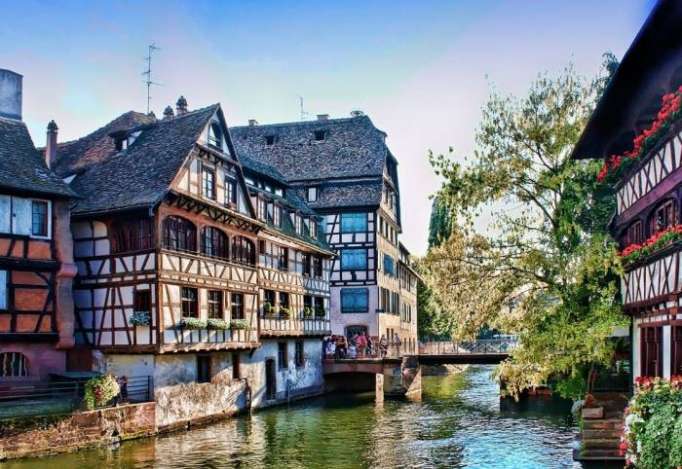 Le top 10 des villes françaises les plus accueillantes, selon Airbnb