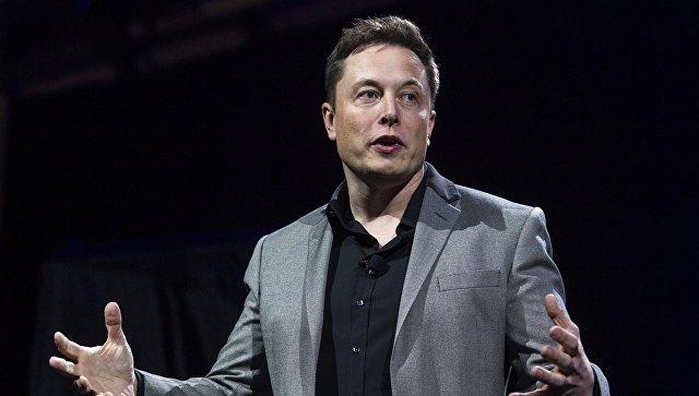 Elon Musk sends april fools