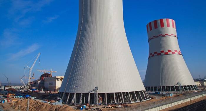 وفد روسي يصل القاهرة لإنهاء الاستعدادات لبناء محطة الضبعة النووية