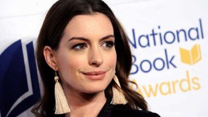 Anne Hathaway n