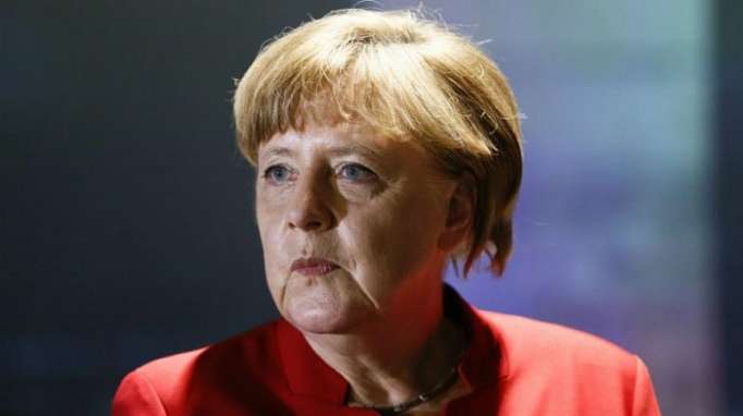   Angela Merkel reçoit Emmanuel Macron à l