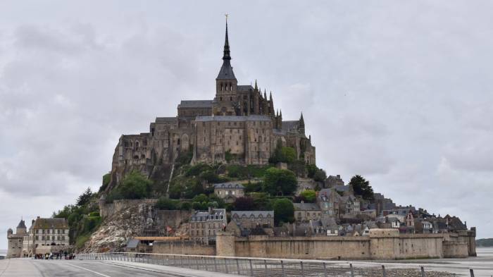 France: Le Mont-Saint-Michel évacué