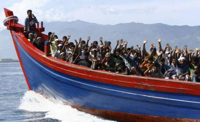 Boat with 70 Rohingya Muslims leaves Myanmar for Malaysia: sources