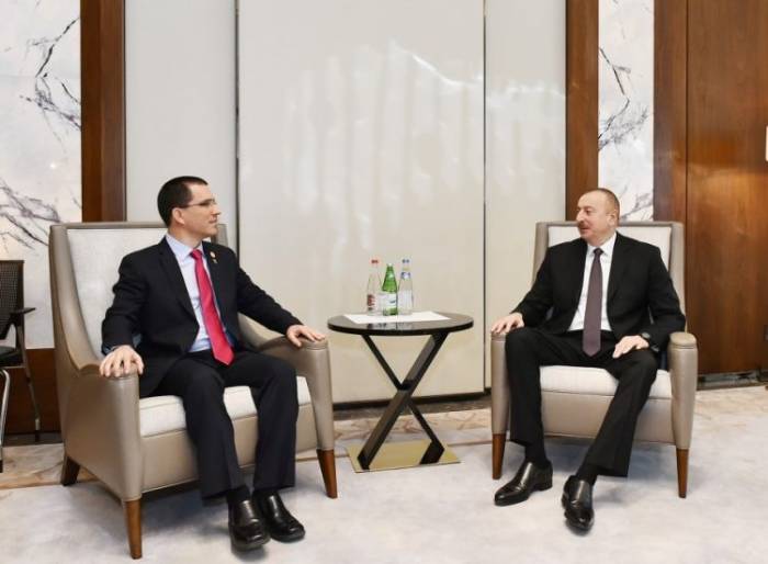 President Ilham Aliyev meets with Venezuelan FM