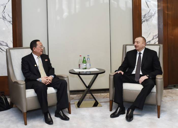إلهام علييف يلتقى بوزير خارجية كوريا الشمالية(تم تحديث)