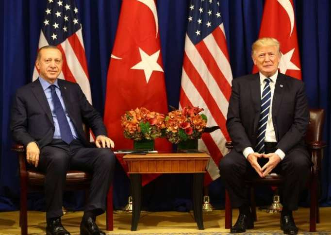 أردوغان وترامب يبحثان آخر التطورات في سوريا