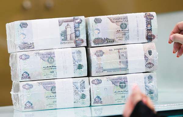 1000 شخص في الإمارات يمتلكون أكثر من 270 مليار دولار