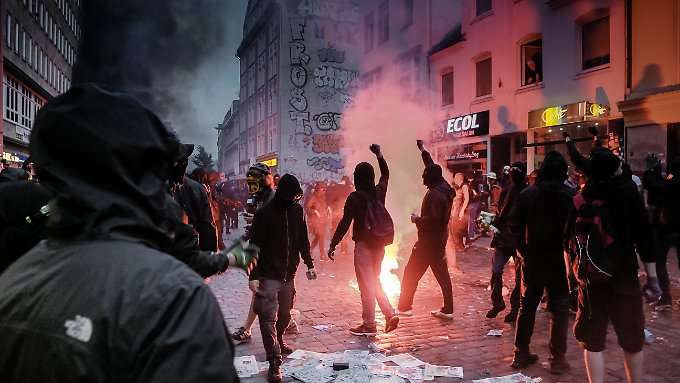 Europaweite Razzien gegen G20-Randalierer