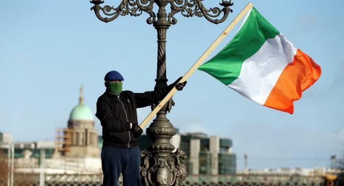 3.500 habitants de 120 pays deviennent Irlandais en un clin d’œil
