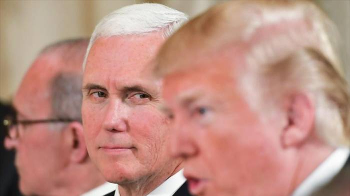 Pence advierte a Kim Jong-un que "no juegue" con Trump