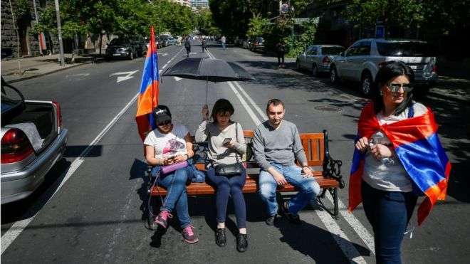 Armenia crisis: Protesters block roads after Pashinyan rejected as PM- UPDATED