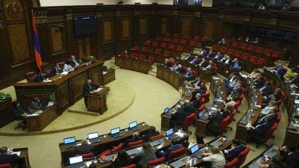 Parlamento armenio realizará segunda votación para elegir nuevo PM