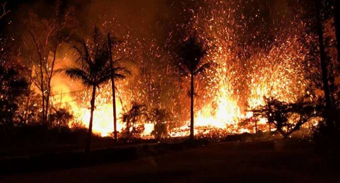 La erupción del volcán Kilauea destruye 26 casas en Hawái