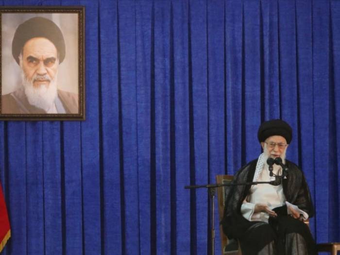 "Monsieur Trump, vous avez commis une erreur", dit Khamenei