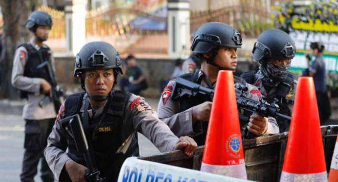 Servicios de seguridad sofocan motín en una cárcel de Indonesia