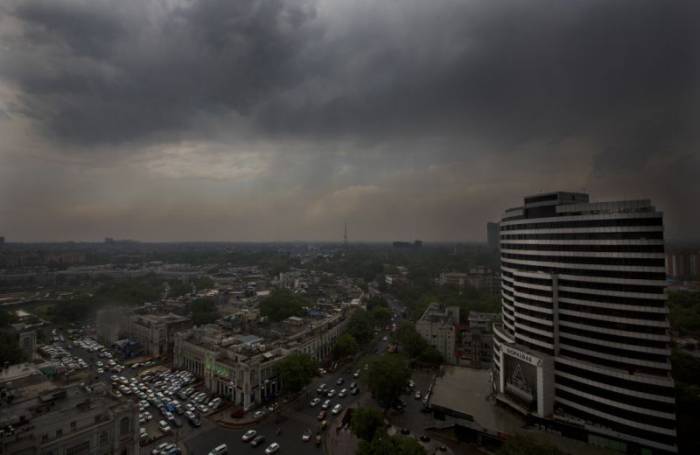 Powerful dust storm, rain leaves 11 dead in northern India