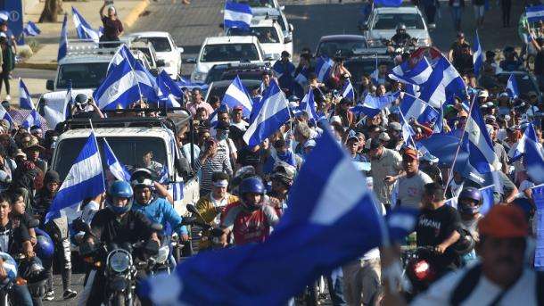Policía de Nicaragua declara cuatro agentes heridos tras manifestaciones