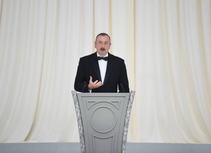 Präsident Aliyev: Nord-Süd-, Ost-West-Transportkorridor-Projekte werden mit den großen Investitionen Aserbaidschans umgesetzt