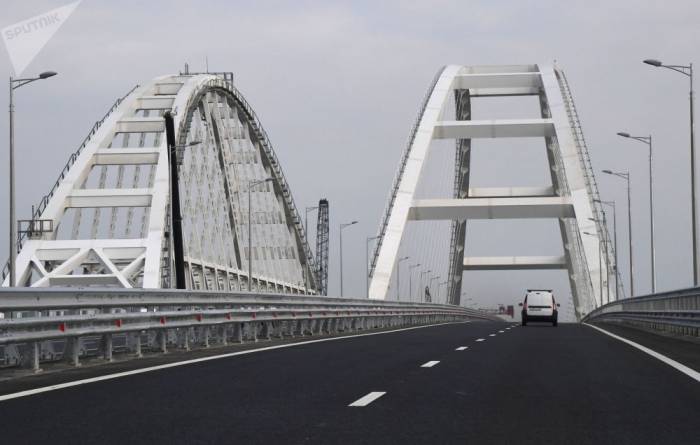 Autoverkehr auf der Krim-Brücke eröffnet